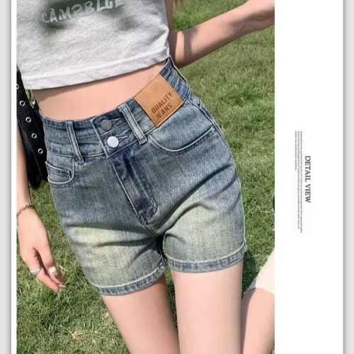 American retro high-waisted denim shorts for women summer 2024 new hot girl slimming wide-legged a-line hot pants