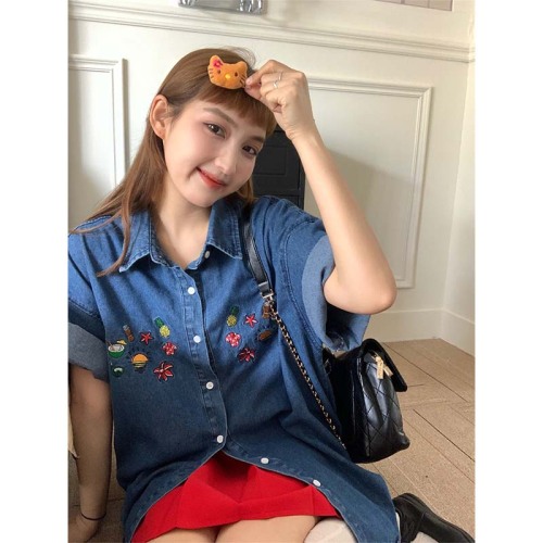 Actual shot of new American retro embroidered flower lapel short-sleeved shirt denim jacket