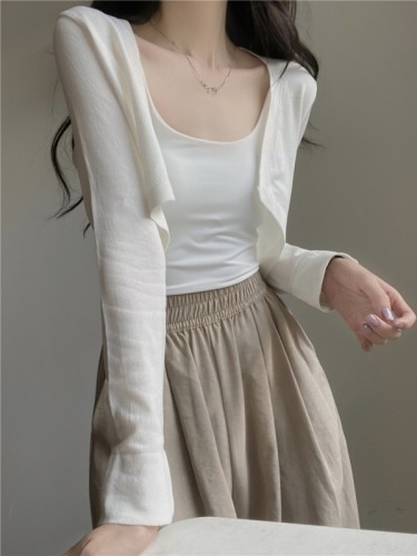 Real shot of sun protection blouse, cardigan, knitted jacket, thin waistcoat and shawl, short style + white chest wrap