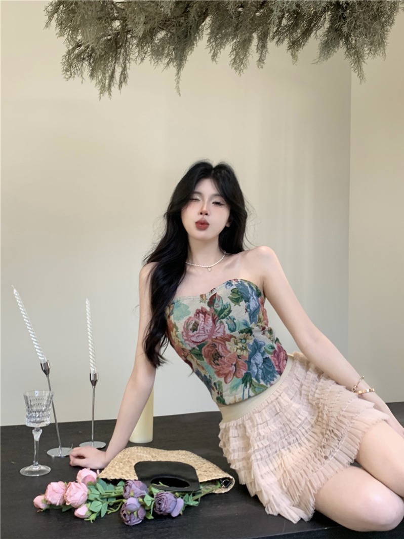 2024 new summer Korean style pure lust sexy belted breast pads colorful floral tube top women's clothing