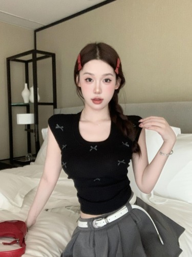 Actual shot of bow-knot age-reducing fragrance and pure desire U-neck slim-fit pleated irregular small flying sleeves knitted top