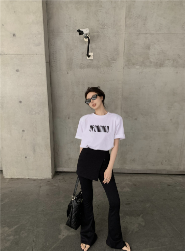 Actual shot of Korean style simple loose embroidered versatile short-sleeved T-shirt and trousers suit with shoulder pads