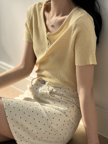 实拍设计感纽扣半开领短袖T恤女2024夏季新款韩版圆领上衣