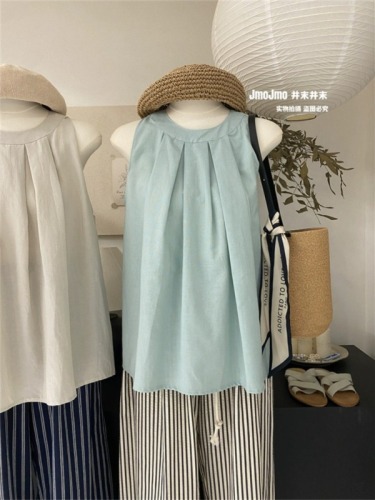 Korean design halter neck vest 2024 new summer style slimming temperament age-reducing baby doll short top