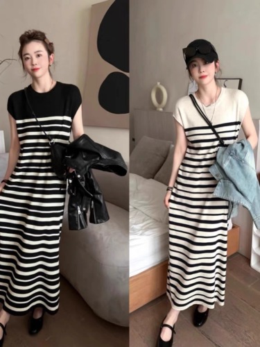 Korean contrast striped knitted dress for women 2024 spring and summer new casual style straight skirt sleeveless bottoming long skirt