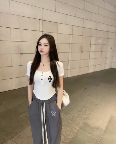 Real summer new women's clothing socialite Fan Chunyu big round neck short-sleeved waist T-shirt ins versatile white top