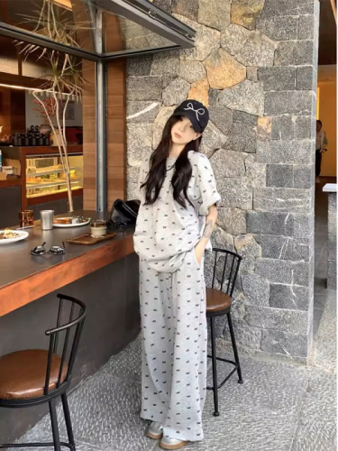 Lazy style suit for women in summer, bow print, loose short-sleeved T-shirt, high-waisted wide-leg pants, casual pants two-piece set