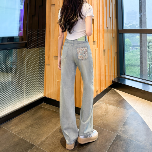 新中式国风直筒牛仔裤女高级轻奢后袋款宽松显瘦浅蓝色窄版阔腿裤