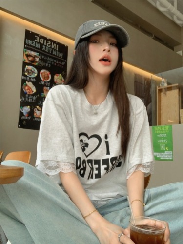 实拍~韩版小众拼接蕾丝字母印花短袖T恤