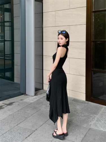 Real shot ~ Ruffled slim vest dress for women, summer temperament, sleeveless mid-length slit hip skirt