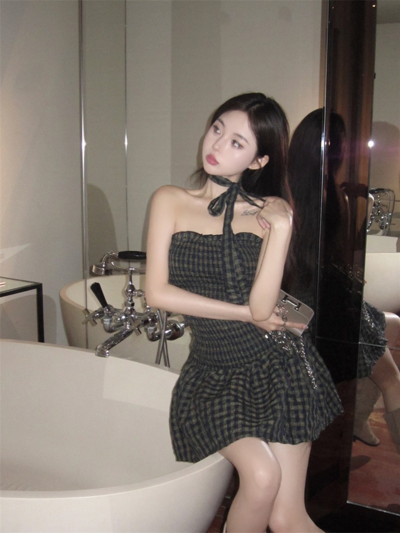Actual shot ~ Summer new pure lust hottie waist slimming A-line skirt design retro tube top dress for women