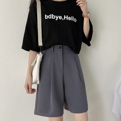 Real shot of Xia Bo's new high-waisted, slim, loose and drapey five-point pants, a-line casual wide-leg drape suit shorts for women