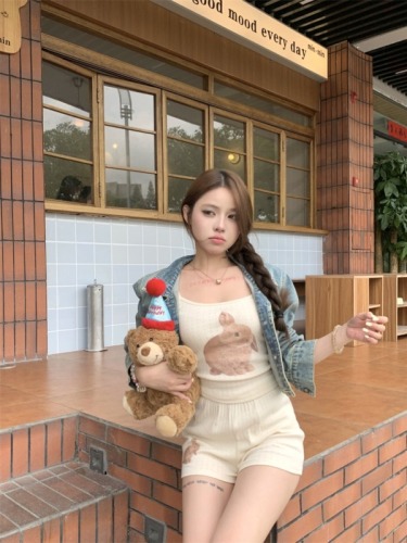 Actual shot Korean style suit apricot rabbit print suspender shorts two-piece set