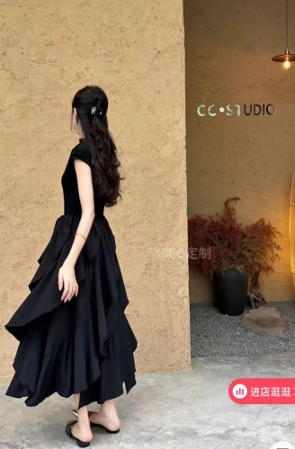 CC homemade heart-pounding irregular dress