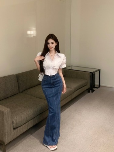 Real shot!  Korean style short slim-fitting shirt for women high-waist slim slit denim skirt two-piece suit