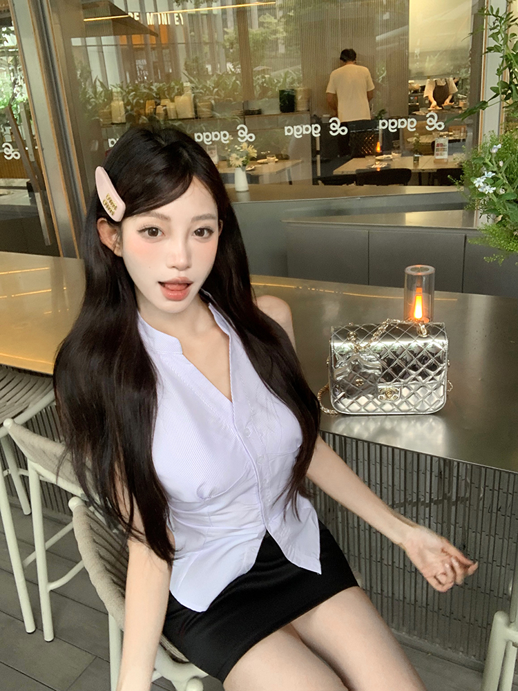 實拍 山梨假日 純欲無袖翻領掛脖襯衫女夏季修身低腰短裙套裝