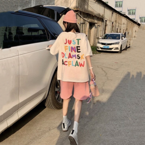 200 catties large size fashion suit for women 2024 new summer letter printed loose short-sleeved shorts two-piece set