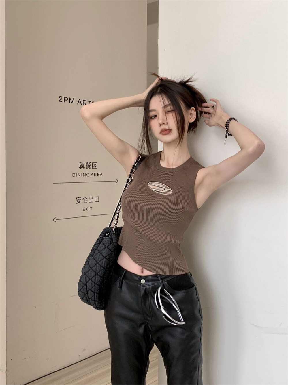 260克隨心裁美式復古背帶上衣女修身打底l背心無袖辣妹