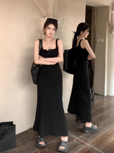 French high-end temperament gray suspender dress for women in spring and summer slim high-waisted retro inner vest long skirt