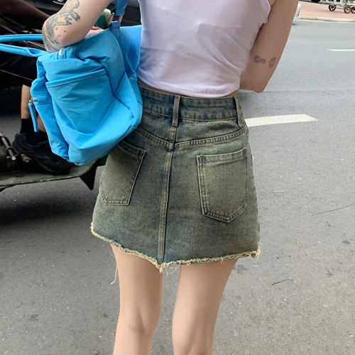 Actual shot of new summer denim short skirt for women, high waist, slimming and anti-exposure, A-line raw edge hot girl hip-covering half-length skirt