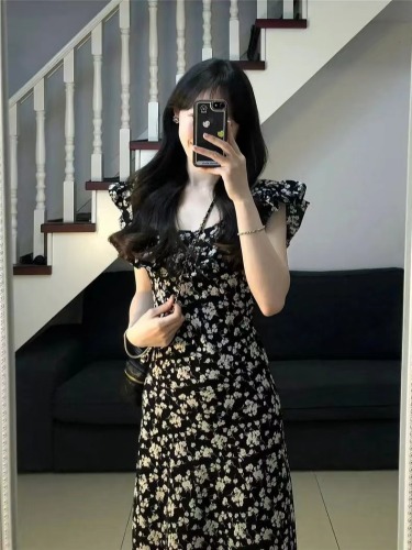 Tea break French Hepburn style black floral dress women's summer 2024 new style temperament waist long skirt advanced