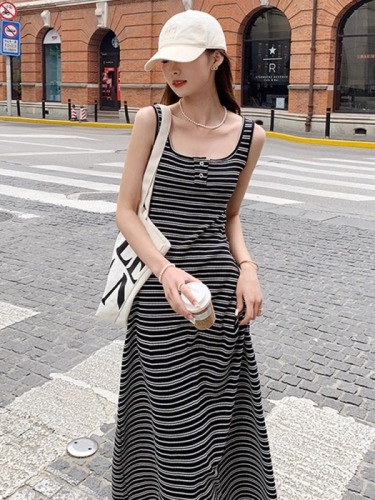 French Striped Suspender Knitted Dress Women's Spring 2024 Summer New Loose Versatile Long Skirt