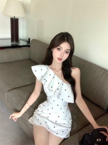 Actual shot ~ French ruffled polka dot slanted shoulder sleeveless vest for women summer slim hot girl outer top