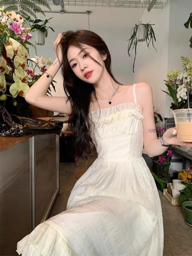 Summer 2024 new style female high-end exquisite little white dress suspender dress long skirt petite French fairy