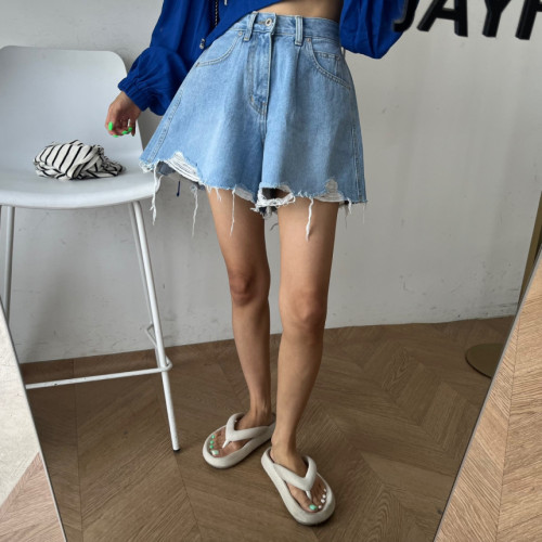 Pleated wide-leg raw edge brushed summer two-tone washed denim shorts