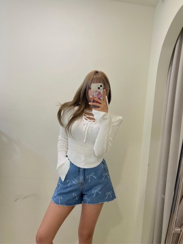 Xia Xin high-waisted washed printed bow wide-leg denim shorts