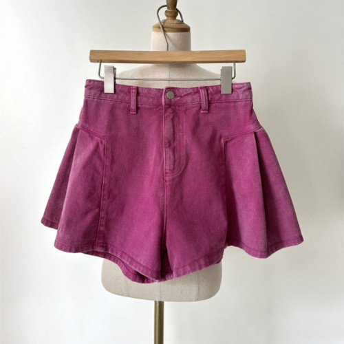 Playful and age-reducing solid color pleated side high-waisted versatile wide-leg denim shorts