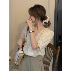 實拍！法式V領氣質襯衫女韓版寬鬆拼接蕾絲花邊短袖純色上衣