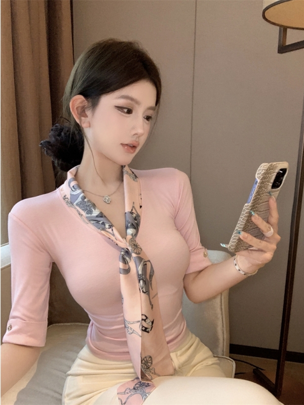 Hand-painted French V-neck fringe scarf temperament design sense slimming five-finger sleeve base T-shirt top