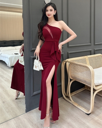 Actual shot of the new one-shoulder elegant slit fishtail slim-fitting long dress for ladies