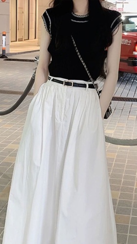 Fashionable temperament suit, new summer style, versatile, slim-fitting, small fragrant style knitted top, white skirt