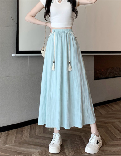 Actual shot of women's new summer loose skirt, covering the flesh and showing slimming, A-line mid-length skirt