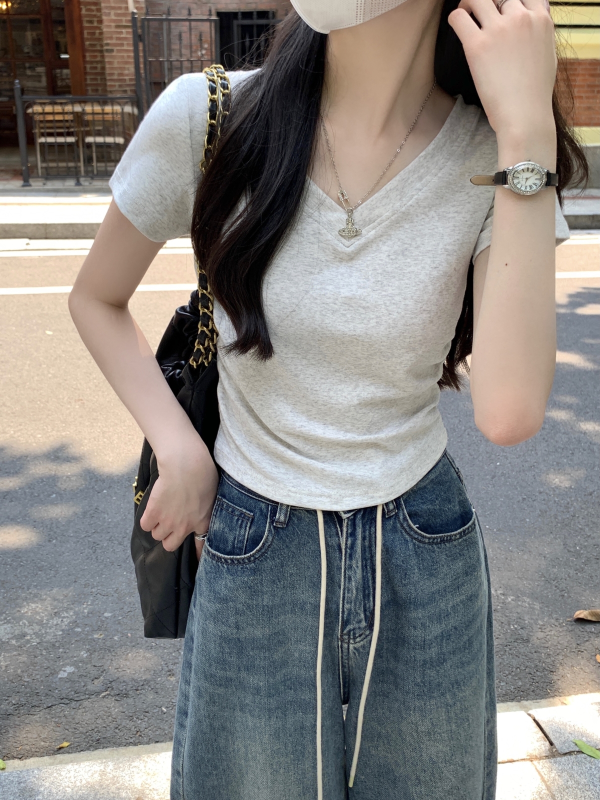 Real shot of summer Korean version of versatile V-neck, front shoulder slim fit and pleated design pure cotton short-sleeved T-shirt women's top