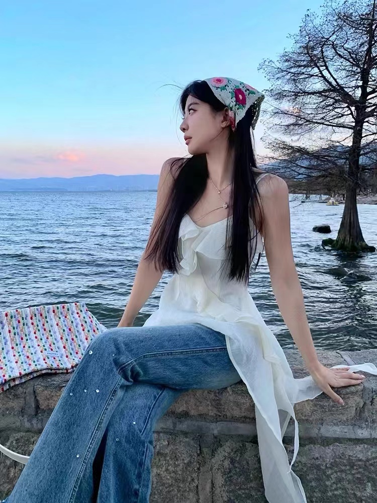 海邊度假不規則荷葉邊無袖小吊帶女夏季2024新款氣質溫柔修身上衣