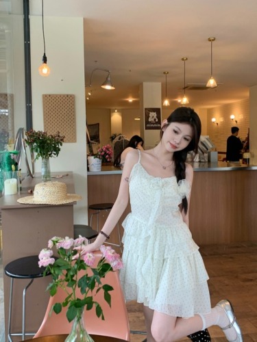 2024 new summer style sweet chiffon sleeveless polka dot cake skirt temperament suspender dress short skirt