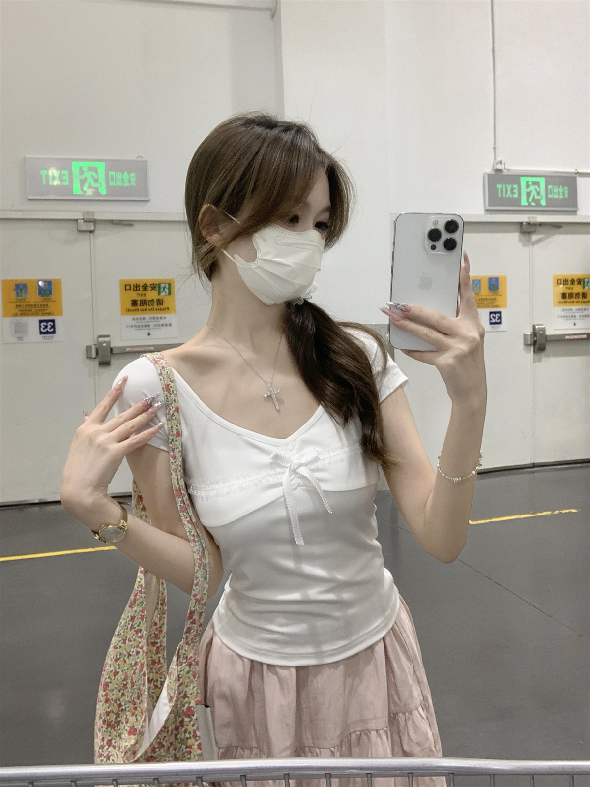 Real shot of summer Korean style BM pure desire V-neck lace splicing bow design short-sleeved T-shirt top for women 