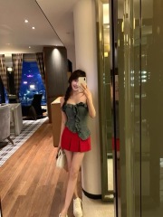 韓雨嘉美式復古抹胸女春2024新款荷葉邊設計感緊身帶胸墊辣妹上衣