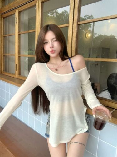 Actual shot of pure lust style women's off-shoulder sunscreen blouse T-shirt tube top camisole two-piece set