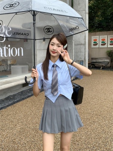 套装学院风jk制服衬衫女设计感小众新款修身衬衣+灰色百褶裙