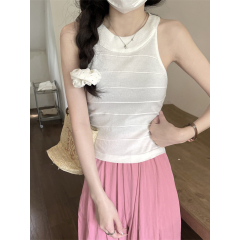 Real shot of retro sleeveless T-shirt for women, solid color round neck vest, summer hot girl outer wear sports top