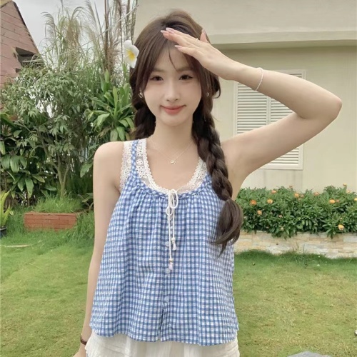 Sweet age-reducing lace-trimmed suspender top for women in summer 2024 new Korean style short plaid sleeveless vest