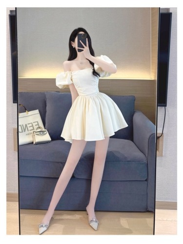 One shoulder dress for women summer 2024 new temperament socialite sweet waist slimming puff sleeve a line princess dress