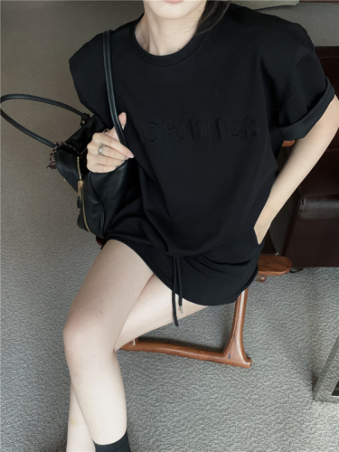 Real shot of casual sports fashion suit for women, loose three-dimensional letter short-sleeved T-shirt, high-waist pants and skirt two-piece set