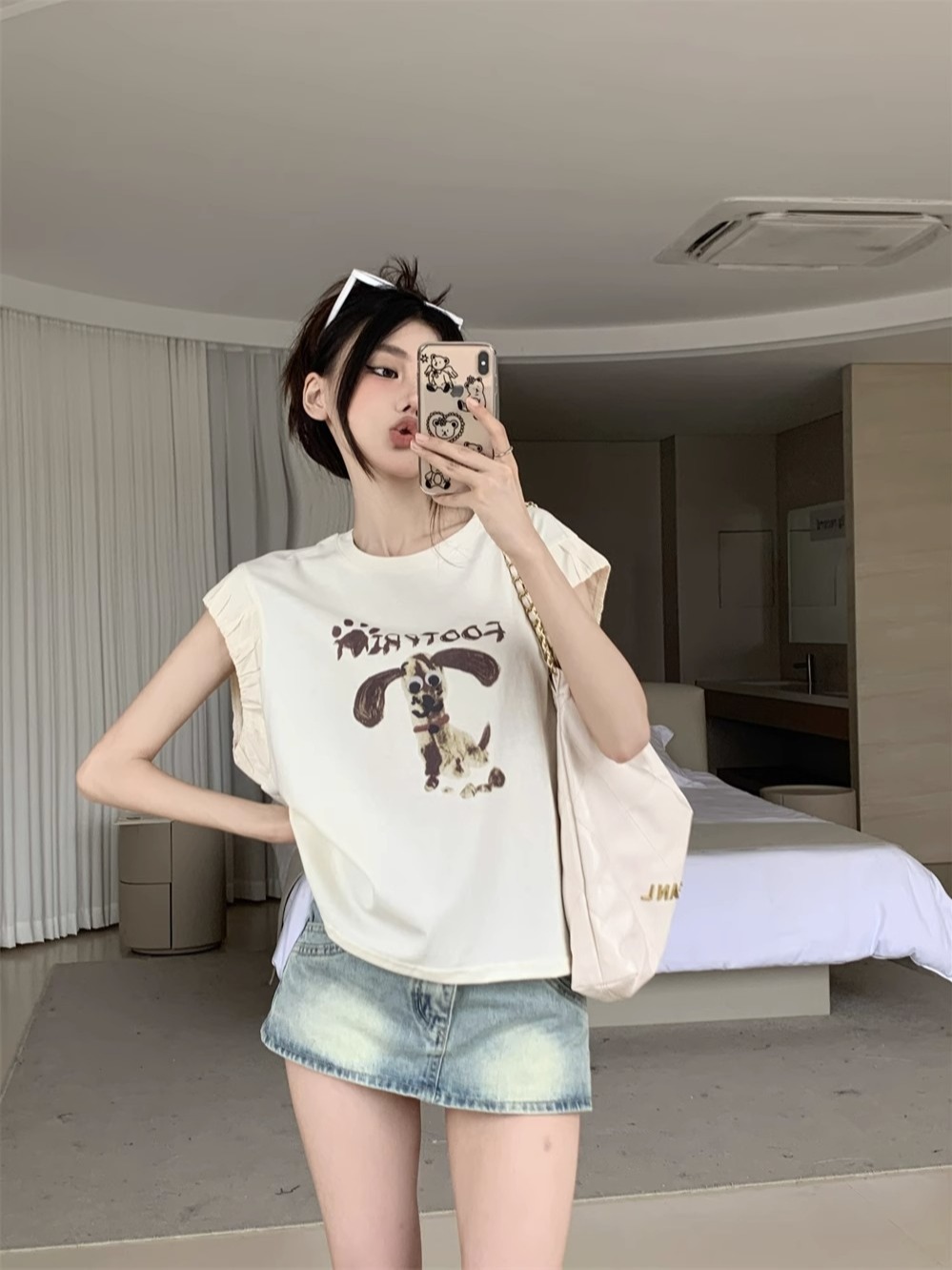 2024 New Cartoon Print Vest T-shirt Women's Summer Retro Hong Kong Style Loose Design Versatile Round Neck Top