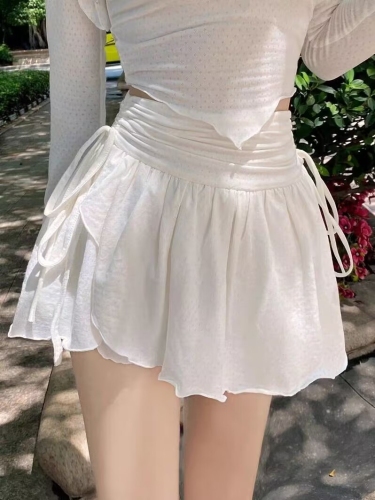 Pure lust style white puffy skirt for women drawstring pleated A-line short culottes high waist anti-exposure irregular skirt