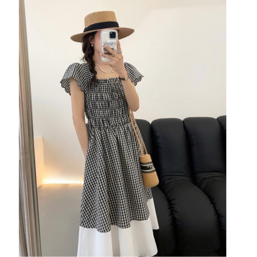 French Square Neck Flying Sleeves Plaid Dress Women's 2024 Summer New Style Waist Slimming Fashion Temperament A-Line Long Skirt